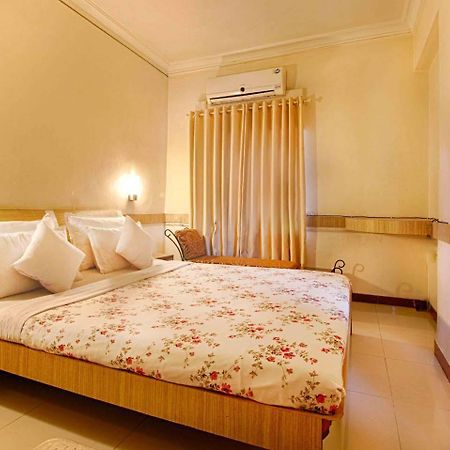 Parth Residency Otel Amhedabad Dış mekan fotoğraf