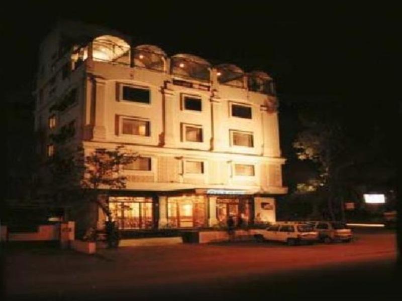 Parth Residency Otel Amhedabad Dış mekan fotoğraf