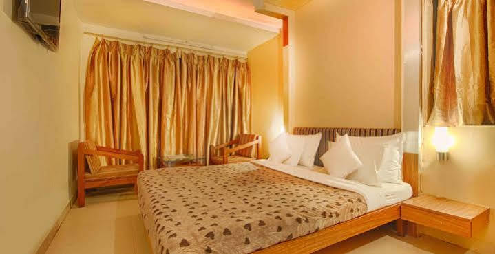 Parth Residency Otel Amhedabad Dış mekan fotoğraf